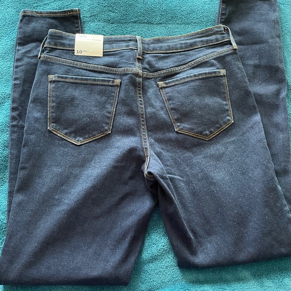 Old Navy Dark Wash Pop Icon Skinny Jean, Size 10L - Picture 6 of 7